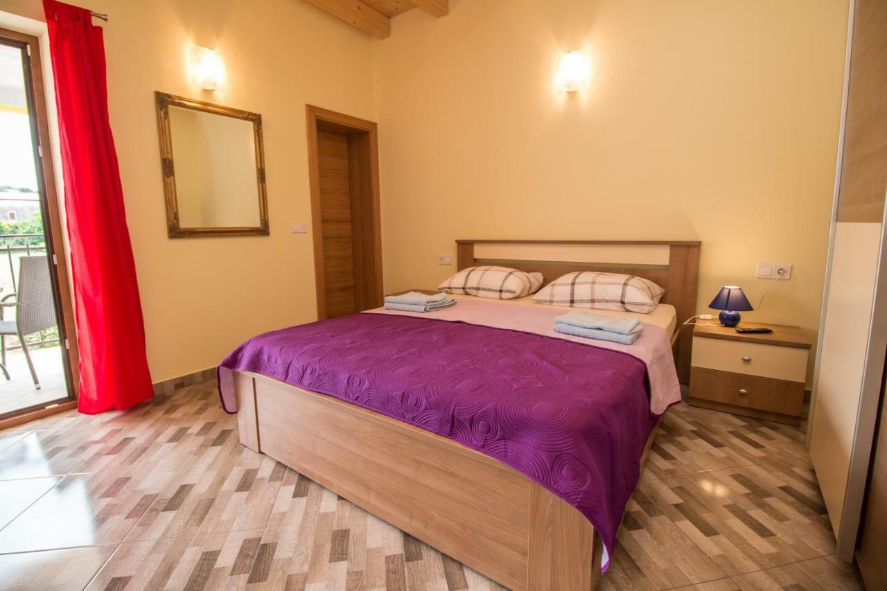 Nice Place Rovinj Exterior foto