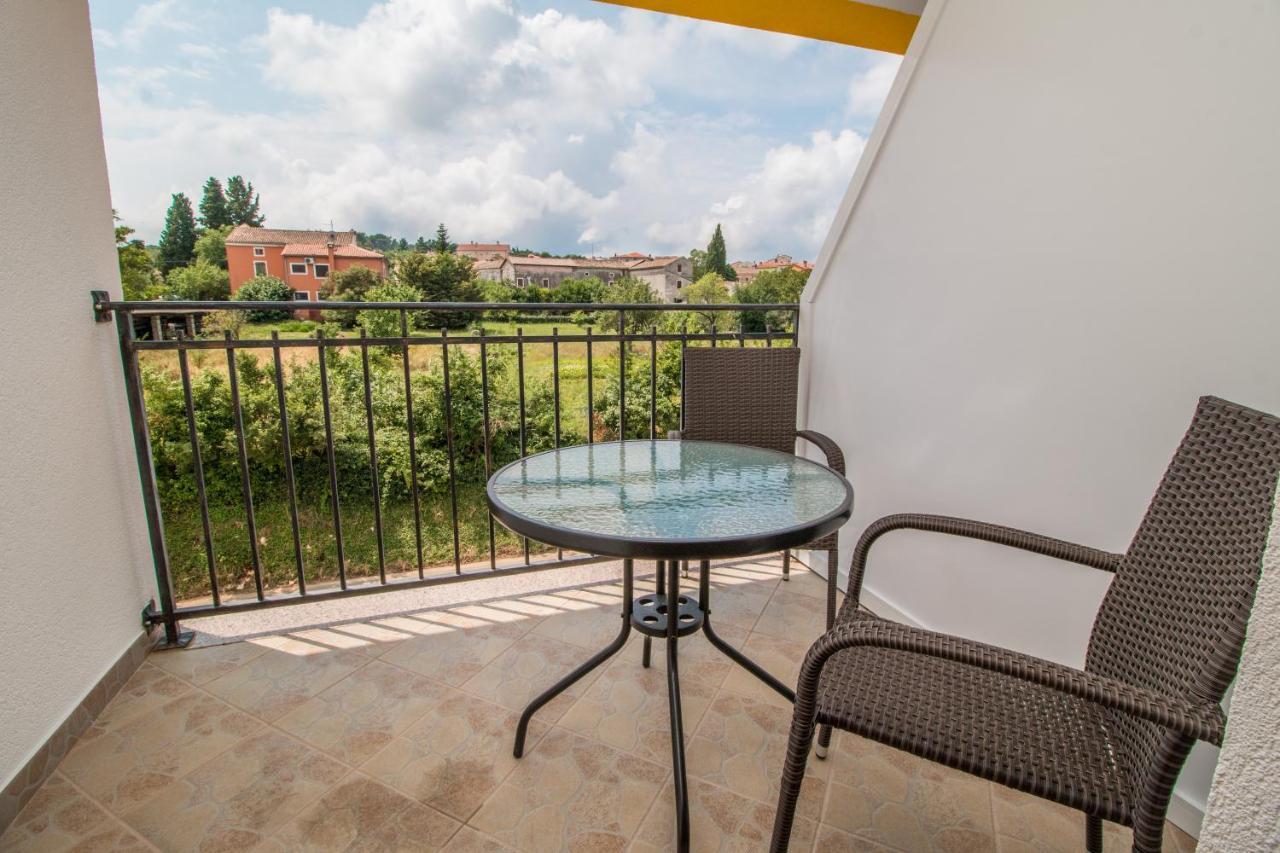 Nice Place Rovinj Exterior foto